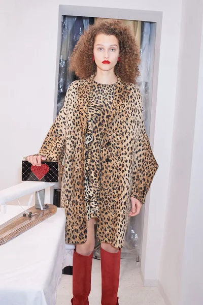 Look 5